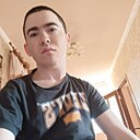 Adrian, 21 год