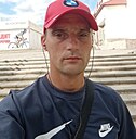 Некалае, 34 года