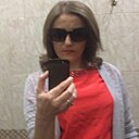 Мая, 44 года