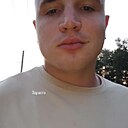 Максим, 23 года