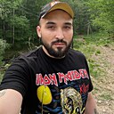 Искандер, 33 года