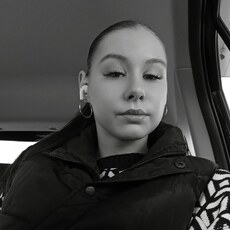 Фотография девушки Алёна, 21 год из г. Санкт-Петербург