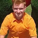 Лев, 22 года