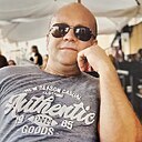 Олег, 46 лет