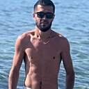 Амир, 33 года