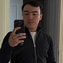 Адилжан, 22 года