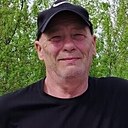 Валера, 62 года