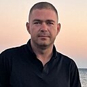 Роман, 33 года