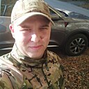 Макс, 32 года