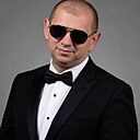 Бонд, 51 год