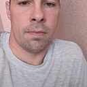 Albert, 33 года