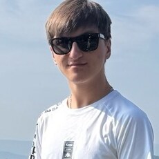 Фотография мужчины Дмитрий, 19 лет из г. Магнитогорск