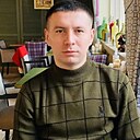 Макс, 33 года