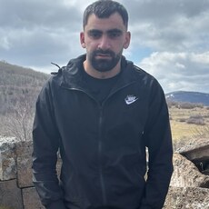 Фотография мужчины Hayk, 24 года из г. Соликамск