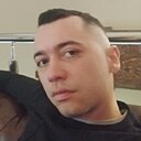 Роман, 33 года