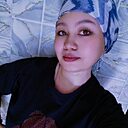 Иман Нур, 43 года