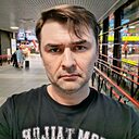 Uncleb, 44 года