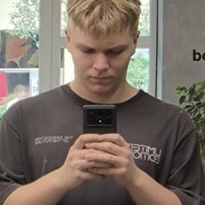 Фотография мужчины Илья, 21 год из г. Санкт-Петербург