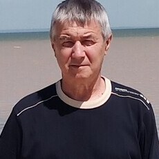 Фотография мужчины Михаил, 65 лет из г. Азов