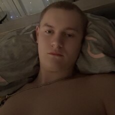 Фотография мужчины Роман, 18 лет из г. Южно-Сахалинск