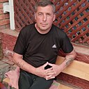 Роман, 44 года
