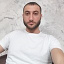 В В, 34 года