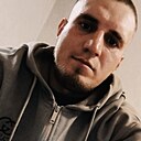 Илья, 32 года