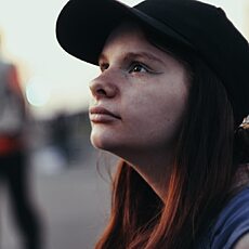 Фотография девушки Ленуся, 23 года из г. Санкт-Петербург