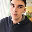 Антон, 23 года