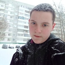 Фотография мужчины Матвей, 18 лет из г. Озерск (Челябинская Обл)