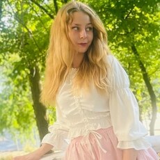 Фотография девушки Алена, 19 лет из г. Воронеж