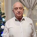 Михаил, 70 лет