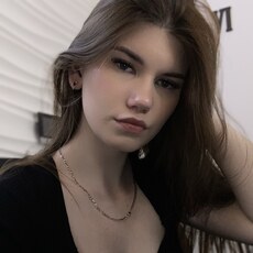 Фотография девушки Арина, 20 лет из г. Санкт-Петербург
