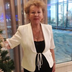 Фотография девушки Ирина, 68 лет из г. Санкт-Петербург