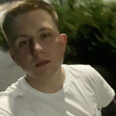 Фотография мужчины Алексей, 22 года из г. Омск