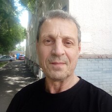 Равиль, 60 из г. Уфа.
