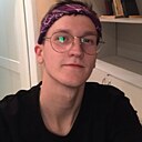 Максим, 24 года