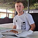 Максим, 23 года