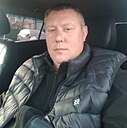 Он, 48 лет