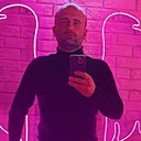Yan, 32 года