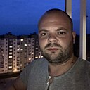Валик, 33 года