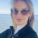 Mira, 42 года