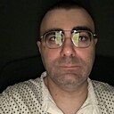 Давит, 37 лет