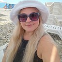 Ира Императрица, 40 лет