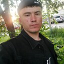 Фархат, 22 года