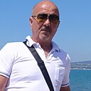 Артур, 25 лет