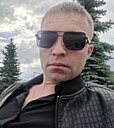 Михаил, 33 года
