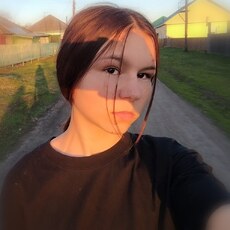 Фотография девушки Карина, 18 лет из г. Бийск