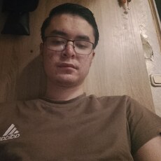 Фотография мужчины Dilshod, 18 лет из г. Екатеринбург