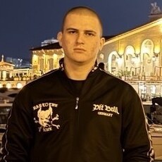 Фотография мужчины Арсений, 18 лет из г. Адлер